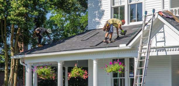 Best Roof Gutter Cleaning  in Fairfax, IA